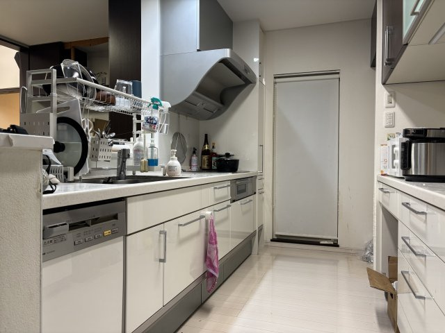 茶内旭町3丁目中古住宅のキッチン