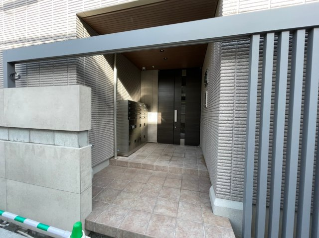 KOWAKAE MID-SQUAREのエントランス