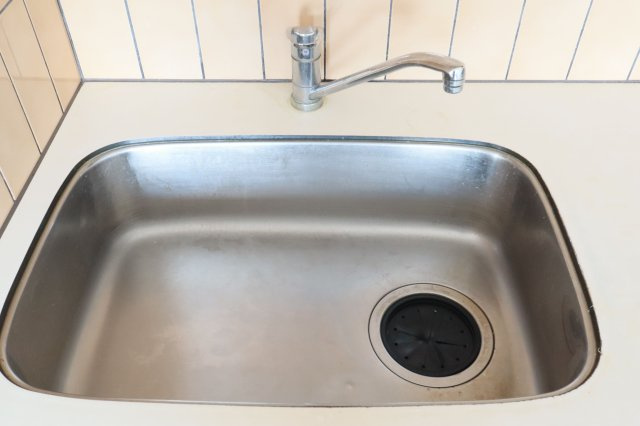 【キッチン】 | メヌエット大橋駅前 | リフォームすれば蛇口も使いやすいものに変更することができます