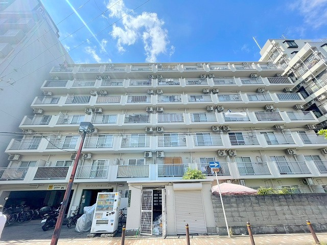 サンフラッツ新大阪別館の外観