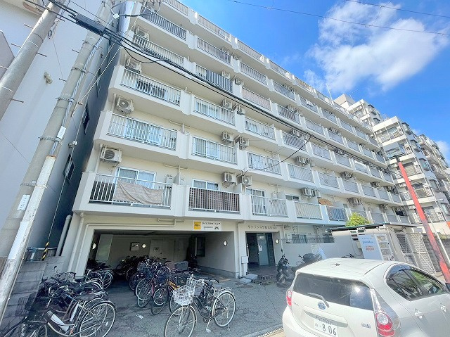 サンフラッツ新大阪別館の外観