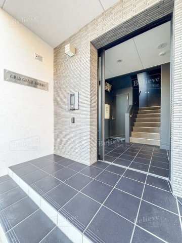 GRAN GRACE久留米南のエントランス|清潔なエントランス♪