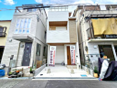 【外観】 | 春日町1丁目、中古戸建て | 【現地写真】
外観デザインです♪
おしゃれな外壁です♪