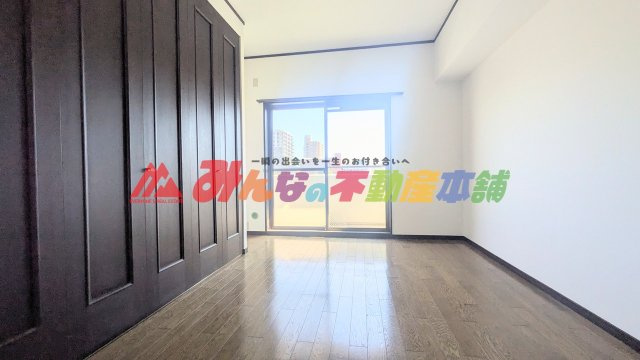 ライオンズマンション諏訪野の洋室