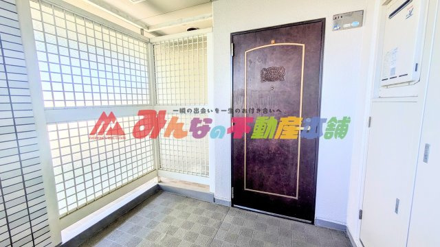 ライオンズマンション諏訪野の玄関