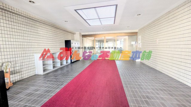 ライオンズマンション諏訪野のエントランス