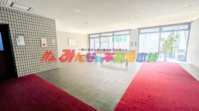 ライオンズマンション諏訪野のエントランス