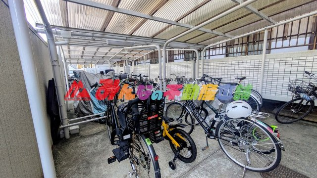 ライオンズマンション諏訪野の駐輪場