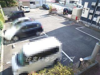 広島市安佐北区深川２丁目のアパートの駐車場