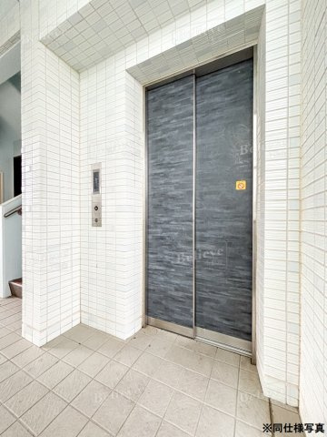 GRAN GRACE久留米南のロビー|エレベーター付きです☆