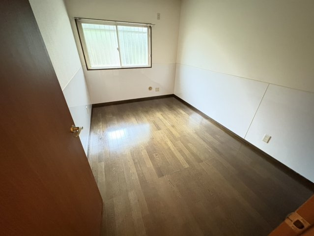 パティオ東菅野コミュニティ2番館の居間・リビング