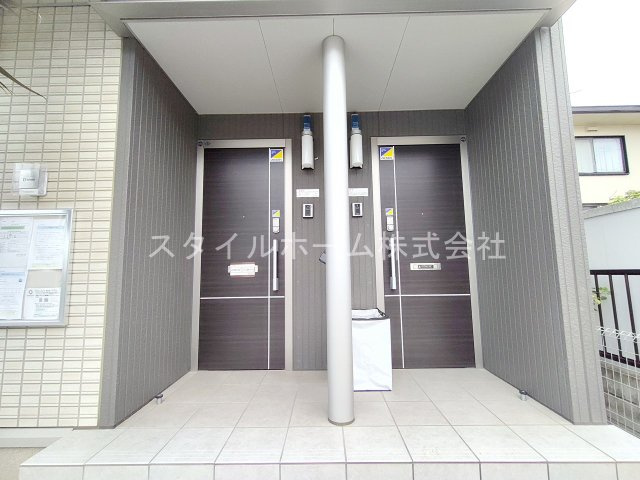 ＦＩＮＥ　ＳＴＡＧＥ　ＷＥＳＴのエントランス