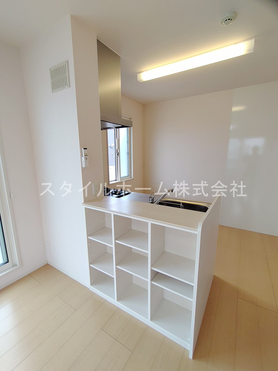 ＦＩＮＥ　ＳＴＡＧＥ　ＷＥＳＴの居間・リビング