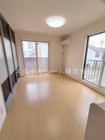 ＦＩＮＥ　ＳＴＡＧＥ　ＷＥＳＴの居間・リビング