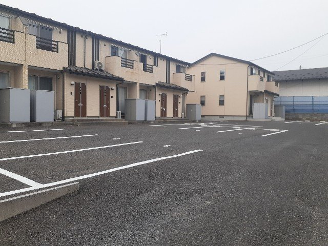 ブルームⅡの駐車場