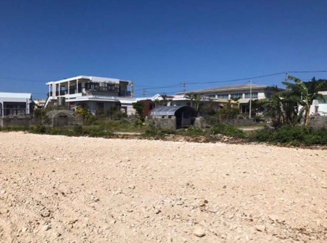 宮古島市伊良部前里添　土地