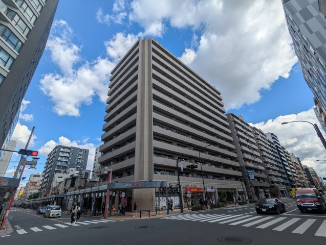 ランドール浅草の外観