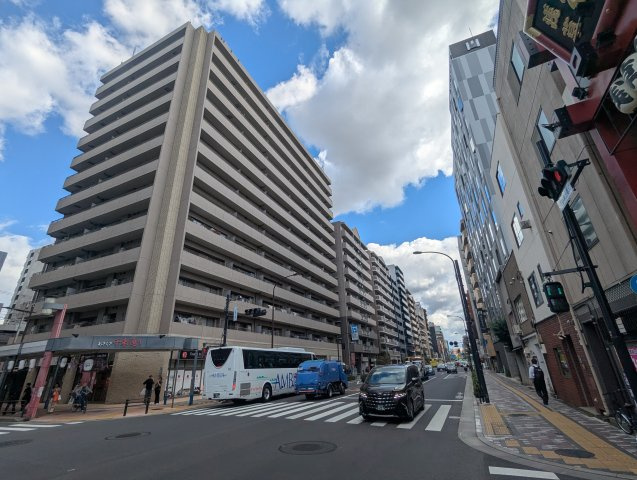 ランドール浅草の外観