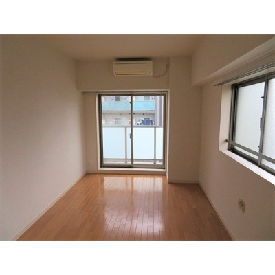 【居間・リビング】 | ヴェルステージ関内 | 居室