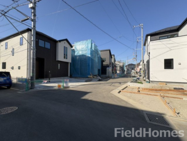 秦野市曽屋新築戸建て　3期2号棟の前面道路含む現地写真|前面道路含む現地写真です。