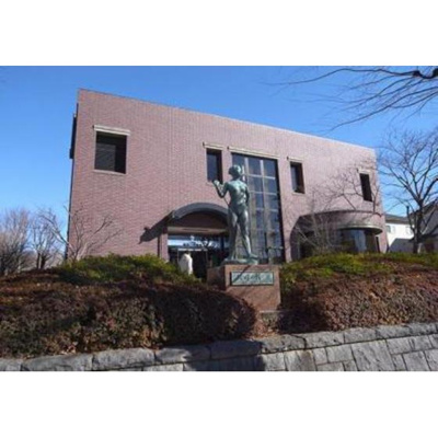 【周辺】 | シュタイン・ブルグ | 図書館「練馬区立稲荷山図書館まで1942ｍ」