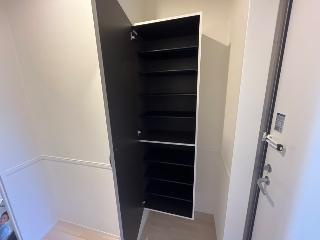 新潟市西区内野西2丁目新築アパートの収納|下駄箱（イメージ）