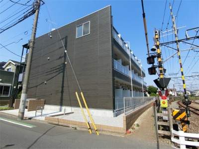 リブリ・所沢旭町のエントランス