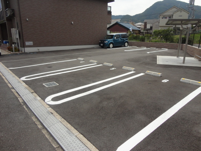 ジェントリー1の駐車場