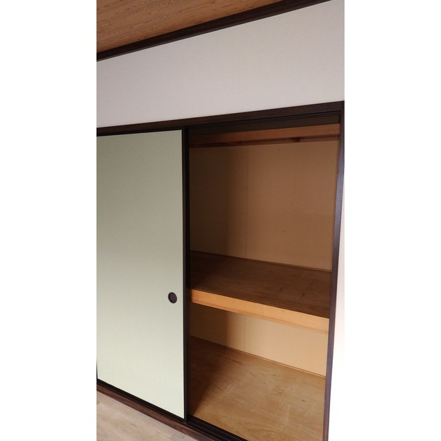 岐阜市中川原３丁目のアパートの収納