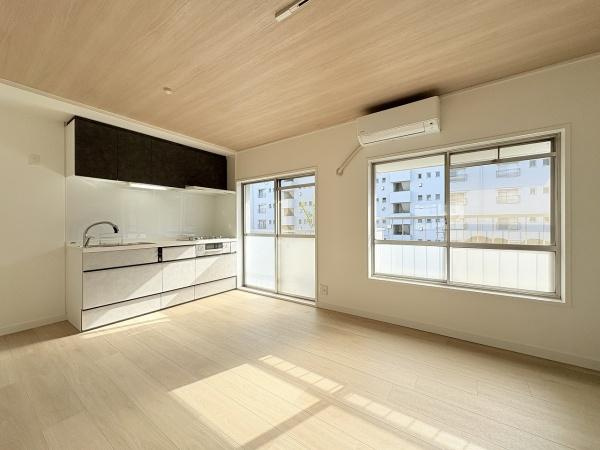 【居間・リビング】 | 浅香山住宅11号棟　中古マンション