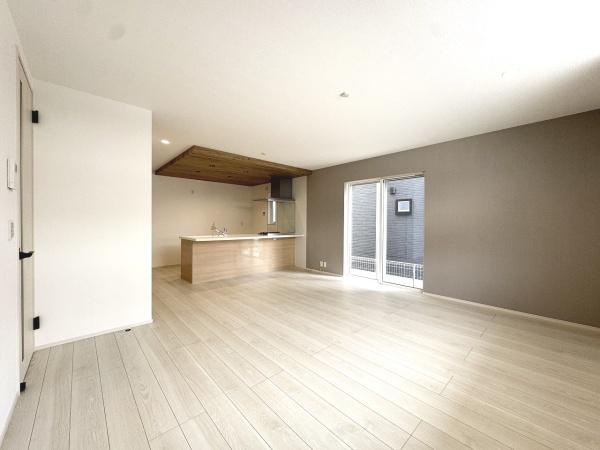 【居間・リビング】