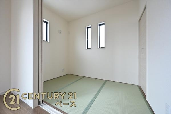 リーブルガーデン二階堂上ノ庄町 ２号棟 ／新築一戸建の内観：施工例|■収納力と使いやすさを追求したシステムキッチンです！■