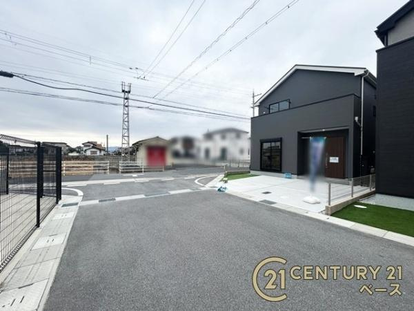 リナージュ古市町 １号棟 ／新築一戸建の前面道路含む現地写真|■現地撮影写真■前面道路は広々約６ｍ！お車の出し入れラクラク！