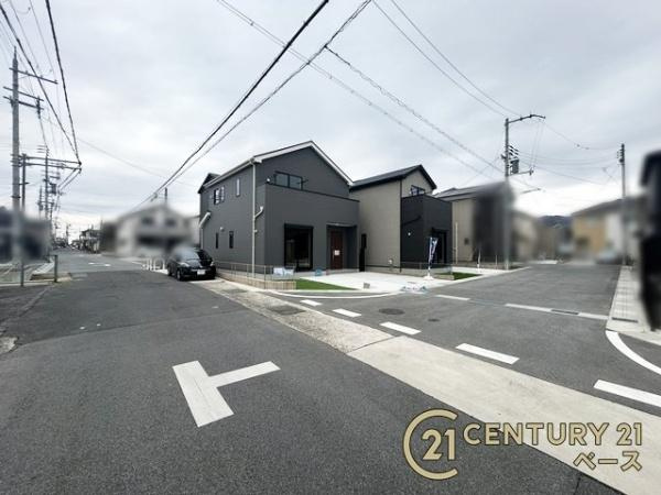 リナージュ古市町 １号棟 ／新築一戸建の前面道路含む現地写真|■現地撮影写真■薬局が徒歩７分に近接し、生活環境の整った立地です！