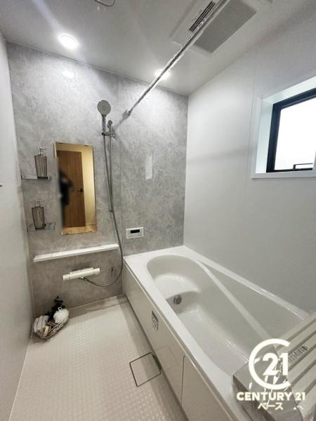 リナージュ古市町 １号棟 ／新築一戸建の浴室|■ゆったり１坪サイズの浴室！キッチンとの通話機能もあり、コミュニケーションも充実！■