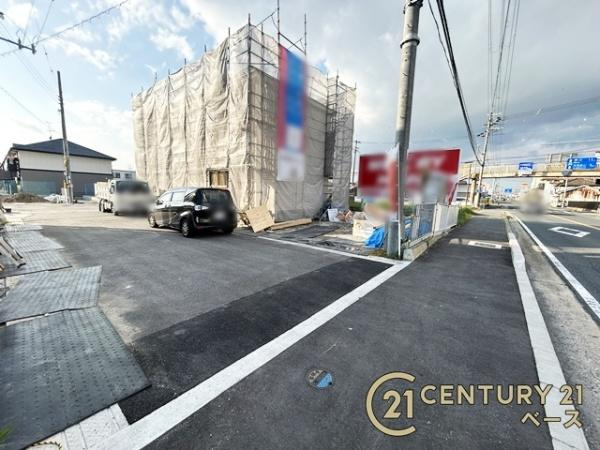 リーブルガーデン二階堂上ノ庄町 １号棟 ／新築一戸建の前面道路含む現地写真|便利な幹線道路沿いです！