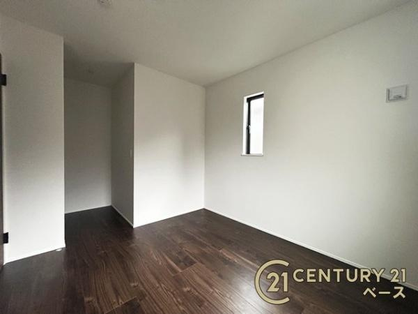 リナージュ古市町 ２号棟 ／新築一戸建の内観：施工例|■ＴＶモニター付きインターホンで防犯対策もバッチリ！来客も一目でわかり安心です！■