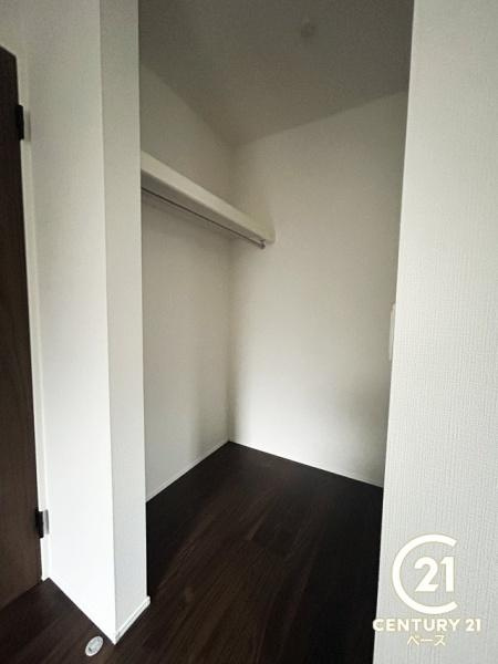 リナージュ古市町 ２号棟 ／新築一戸建の内観：施工例|■ＳＩＣ完備で玄関をスッキリ快適にお使いいただけます！■