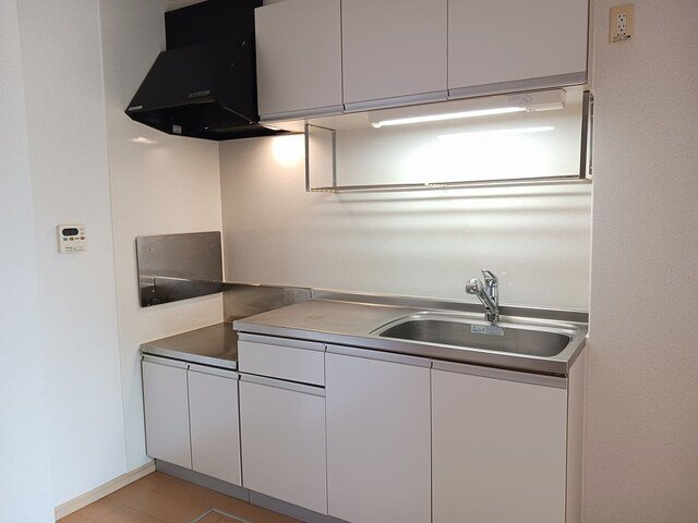 マ－ブル　Ⅱのキッチン|コンパクトなキッチンで掃除もラクラク