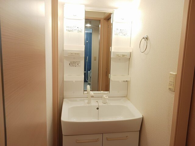 マ－ブル　Ⅱの洗面所|忙しい朝には欠かせない洗面所です