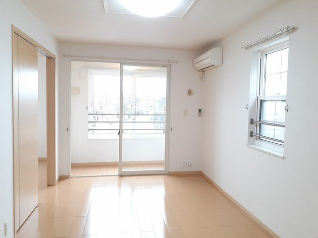 マ－ブル　Ⅱの居間・リビング|おしゃれなリビングです