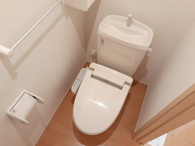 マ－ブル　Ⅱのトイレ|清潔感のあるトイレです