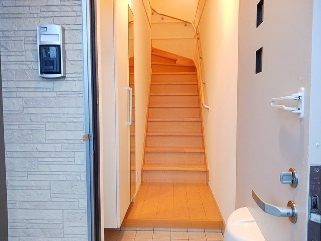 サン・ルルドⅡの玄関|毎日通る玄関はこちらです