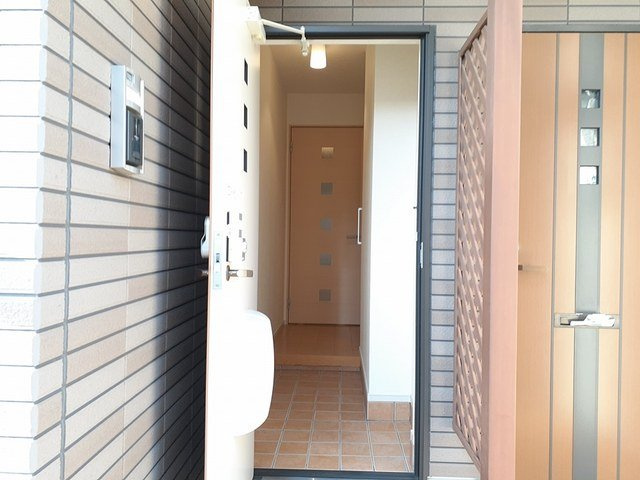 シシアーシチィの玄関|明るい玄関です