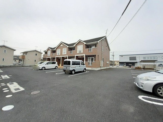 【駐車場】 | リトル　マーシュ　Ⅱ