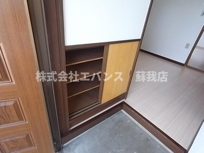 【エントランス】 | コーポニューオリンズ | 清潔なエントランスです