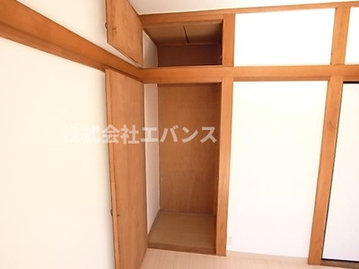 【収納】 | コーポニューオリンズ | 大きなスペースがあり、収納には困りません