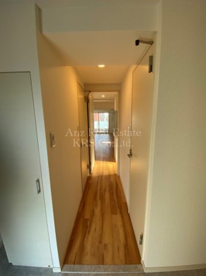 【玄関】 | スプランディッド淀屋橋DUE | フラットフロアの玄関です♪