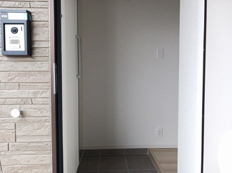 【玄関】 | ロイヤル・鈴　Ｈ