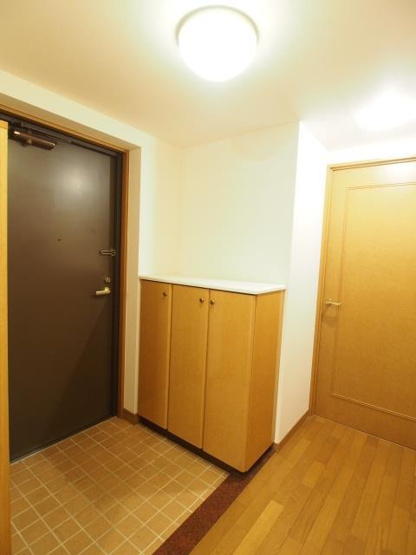 【玄関】 | ローレルスクエア登美ヶ丘第Ⅰ期１番館